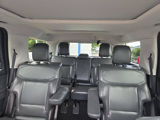 Certified 2025 Ford Expedition Active AWD/4WD image 40