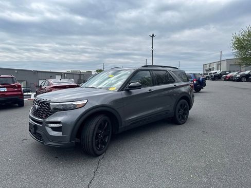 Used 2023 Ford Explorer ST w/ Equipment Group 401A AWD/4WD image 3