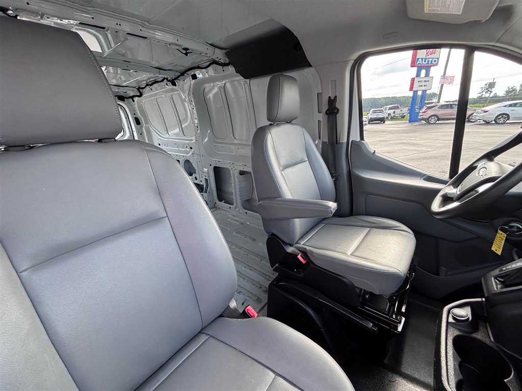 Used 2019 Ford Transit 250 130 Low Roof RWD image 20