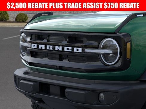 New 2025 Ford Bronco Outer Banks w/ Sasquatch Package image 19