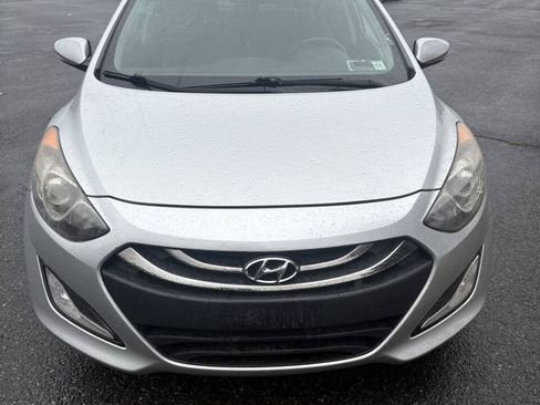 Used 2013 Hyundai Elantra GT w/ Style Pkg FWD image 4