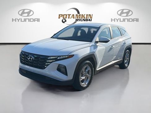 Used 2024 Hyundai Tucson SE FWD image 1