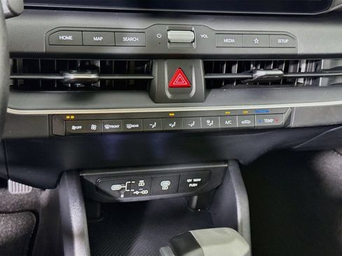 Used 2025 Kia K4 FWD image 10
