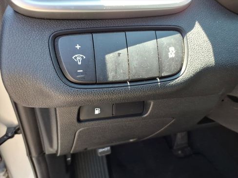Used 2020 Kia Sorento L FWD image 16