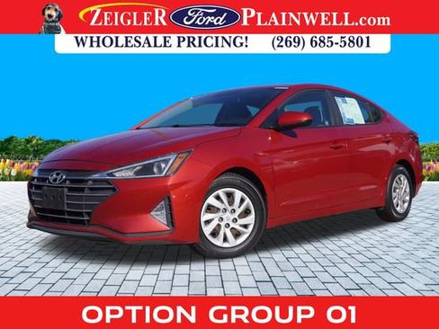 Used 2019 Hyundai Elantra SE image 1