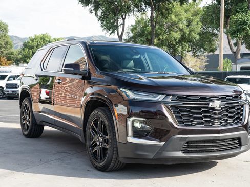 Used 2022 Chevrolet Traverse Premier AWD/4WD image 12