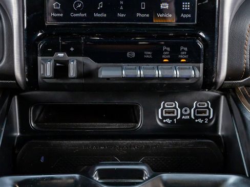 Used 2023 RAM 2500 Limited AWD/4WD image 26