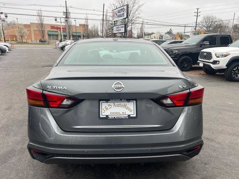 Used 2022 Nissan Altima 2.5 SV image 4