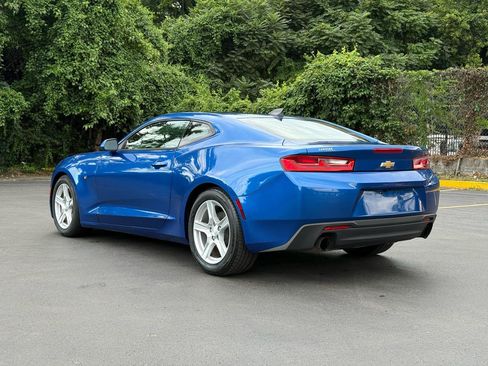 Used 2018 Chevrolet Camaro LT RWD image 5