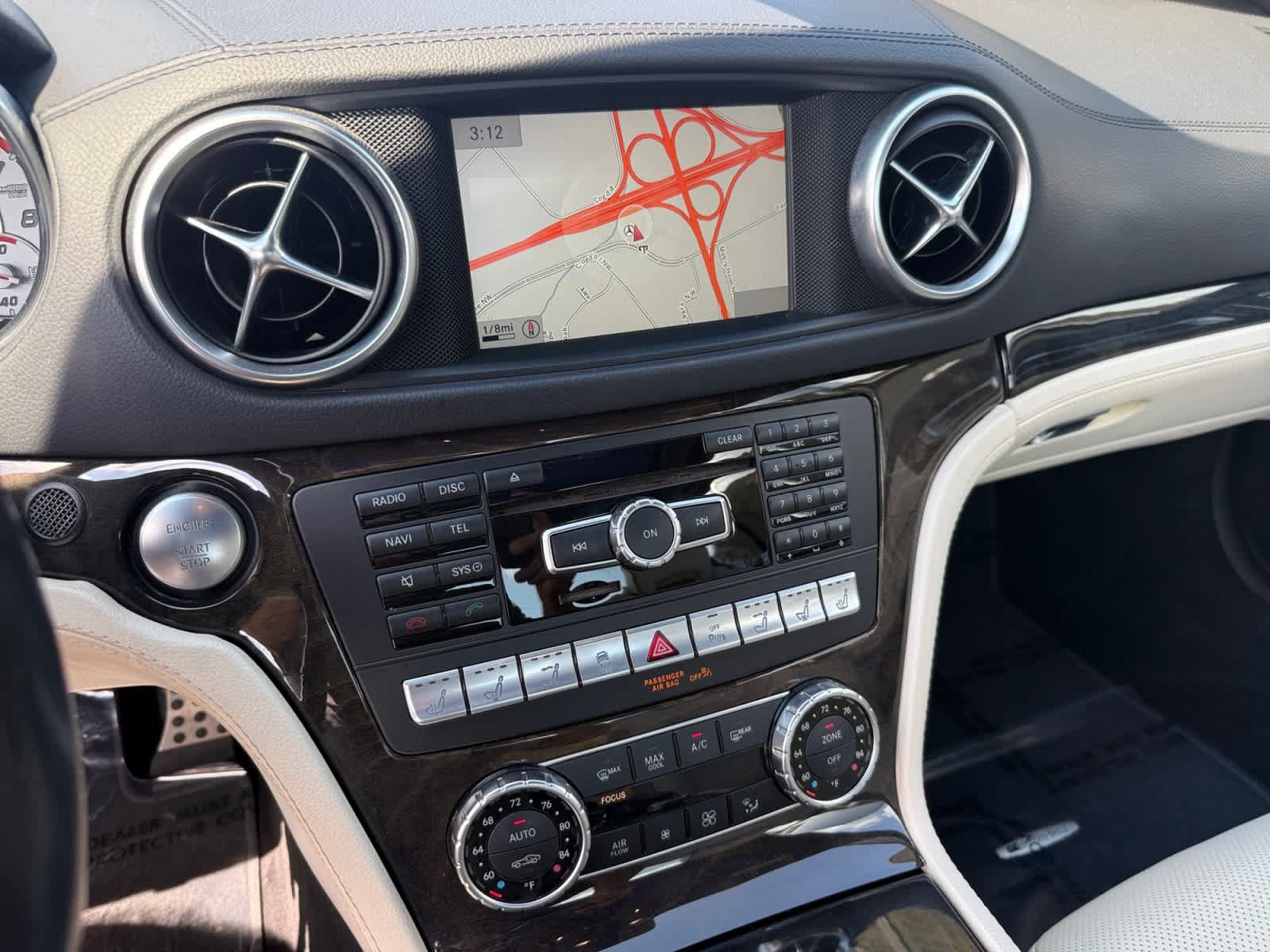 Used 2015 Mercedes-Benz SL 550 image 14