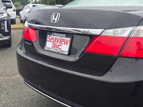 Used 2015 Honda Accord EX image 13