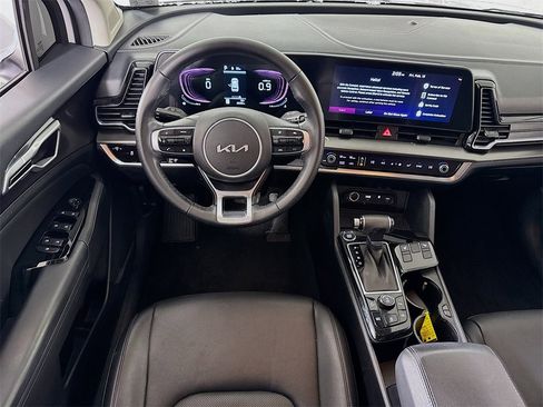 Used 2024 Kia Sportage EX image 22