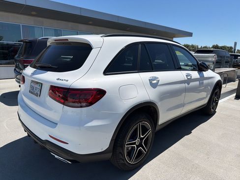 Used 2022 Mercedes-Benz GLC 300 4MATIC image 4