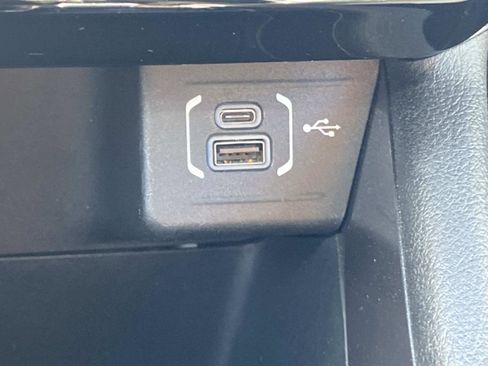 Certified 2022 Jeep Compass Latitude image 40