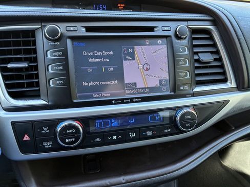 Used 2016 Toyota Highlander XLE w/ Protection Package #3 image 10