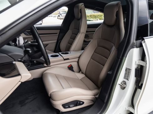 Certified 2023 Porsche Taycan image 5