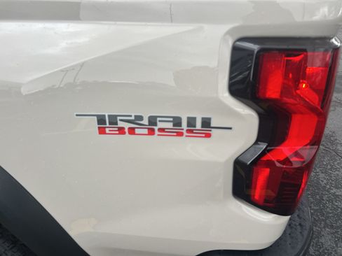 New 2026 Chevrolet Colorado Trail Boss AWD/4WD image 7