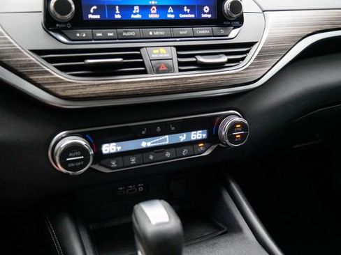 Used 2019 Nissan Altima 2.5 Platinum image 9