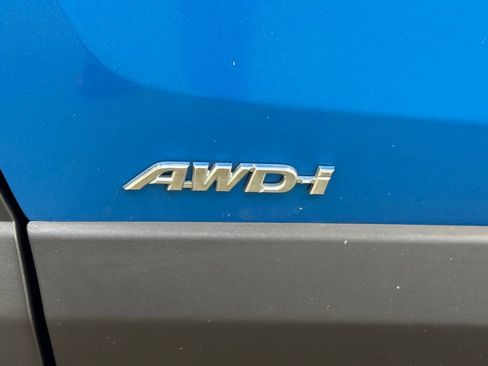 Used 2018 Toyota RAV4 XLE AWD/4WD image 6