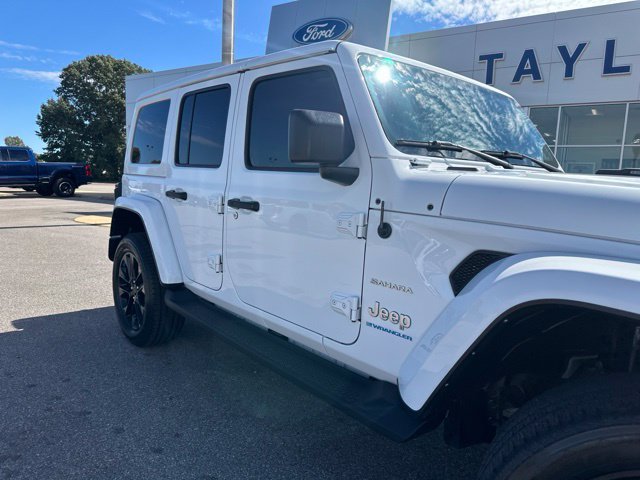 Used 2023 Jeep Wrangler Unlimited Sahara w/ Cold Weather Group AWD/4WD image 7