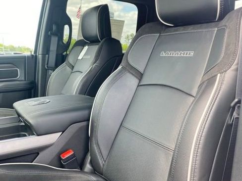 New 2026 RAM 5500 Tradesman w/ Laramie Trim Package image 19