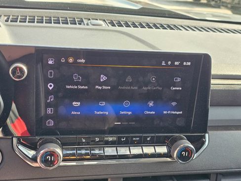 Used 2025 Chevrolet Colorado Trail Boss AWD/4WD image 13