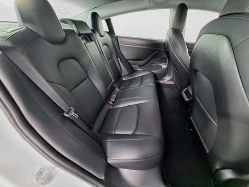 Used 2020 Tesla Model 3 Standard Range Plus RWD image 38