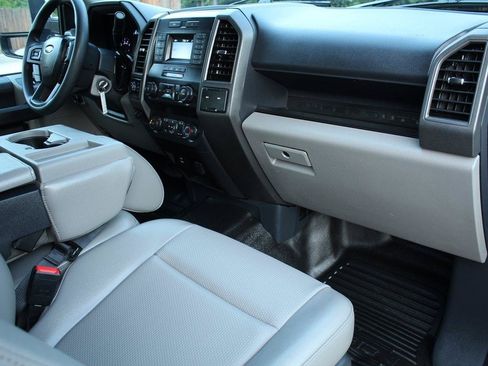 Used 2022 Ford F250 XL w/ Power Equipment Group AWD/4WD image 13