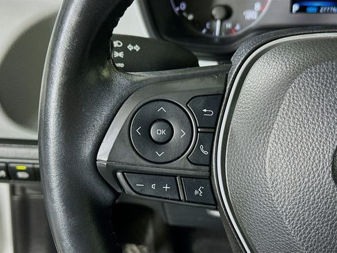 Used 2023 Toyota Corolla SE image 16