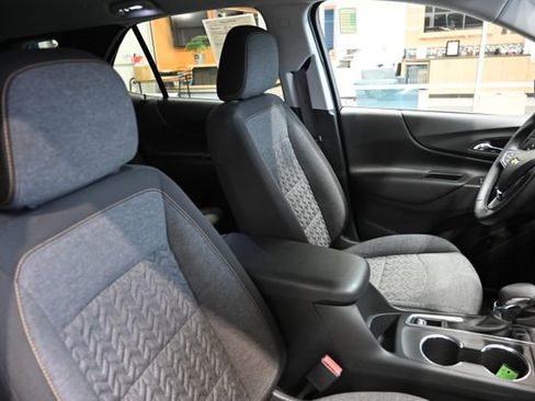 Used 2023 Chevrolet Equinox LT image 8