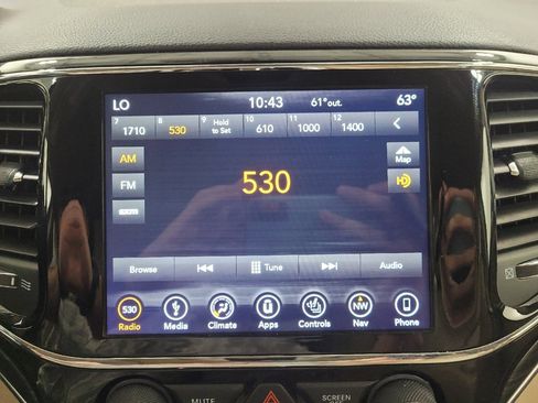 Used 2019 Jeep Grand Cherokee Limited image 25