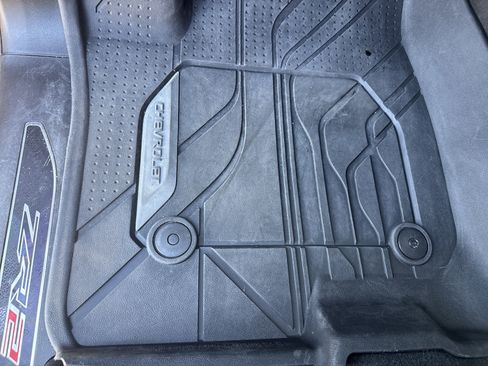 Used 2025 Chevrolet Silverado 2500 ZR2 w/ Technology Package image 17