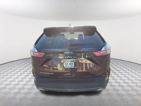 Used 2021 Ford Edge Titanium image 6