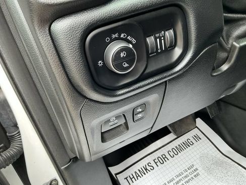 Used 2020 RAM 1500 Laramie AWD/4WD image 28
