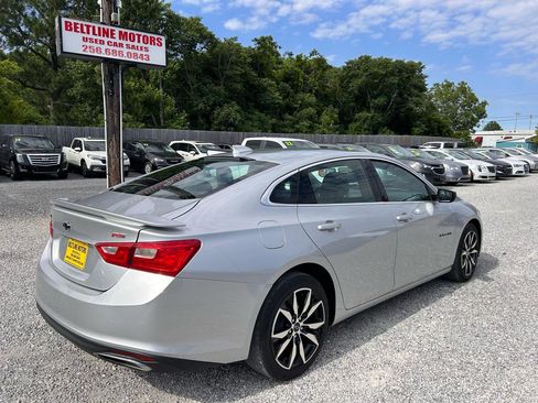 Used 2021 Chevrolet Malibu RS FWD image 2
