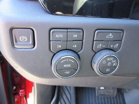 New 2026 Chevrolet Silverado 1500 LT Trail Boss w/ Convenience Package II image 26