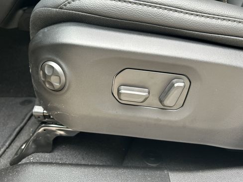 New 2025 Jeep Gladiator Sport image 31