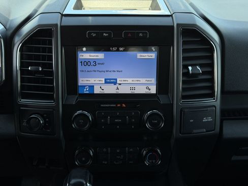Used 2019 Ford F150 XLT w/ Equipment Group 302A Luxury AWD/4WD image 19