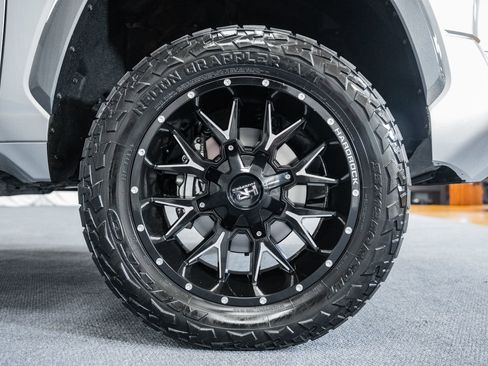 Used 2023 Toyota Tundra Limited w/ Power Package image 21