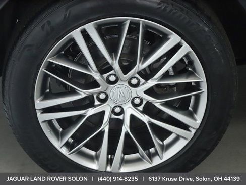 Used 2023 Acura MDX SH-AWD w/ Advance Package image 12