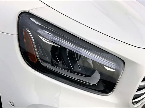 New 2026 Mercedes-Benz GLB 250 4MATIC image 16