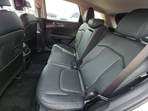 Used 2025 Kia Sportage EX w/ Premium Package image 7
