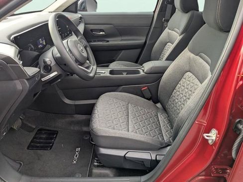 New 2026 Nissan Kicks SV w/ SV Premium Package FWD image 13