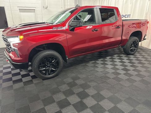 Used 2023 Chevrolet Silverado 1500 LT Trail Boss w/ Convenience Package II image 5