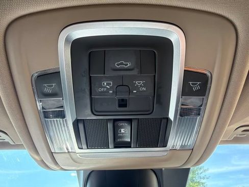 Used 2021 RAM 1500 Laramie AWD/4WD image 22