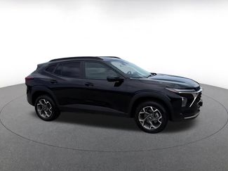 Used 2025 Chevrolet Trax LT FWD video 2