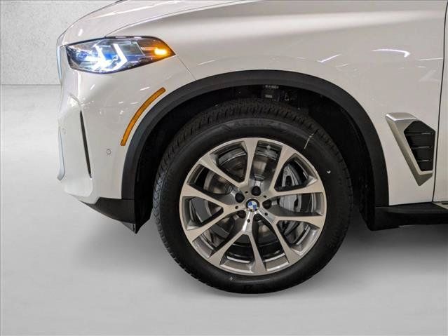 Used 2026 BMW X5 xDrive40i w/ Executive Package AWD/4WD image 10