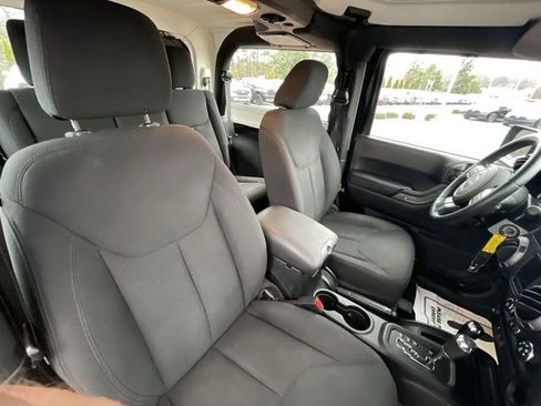 Used 2018 Jeep Wrangler Sport image 28