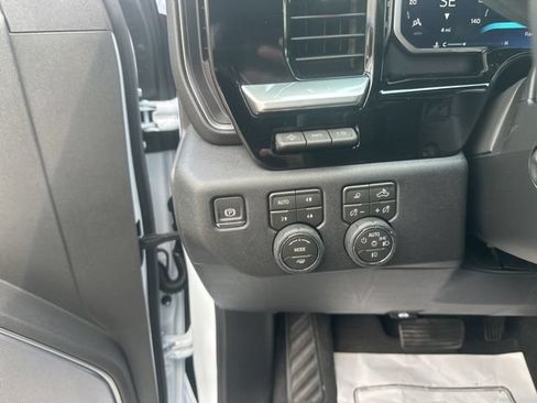 New 2026 Chevrolet Silverado 1500 High Country w/ Technology Package AWD/4WD image 18