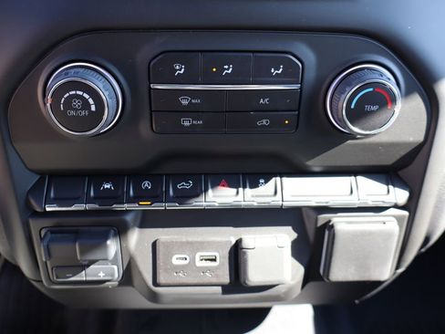 Used 2025 Chevrolet Silverado 1500 Custom Trail Boss w/ Turbomax Blackout Package image 24